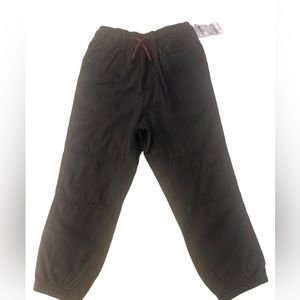 OshKosh Boy’s 4T NWT pants.
